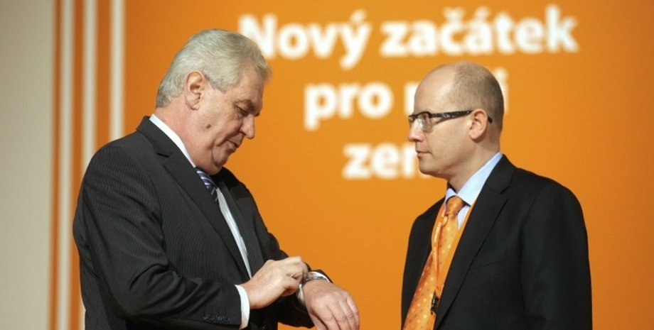 Милош Земан и Богуслав Соботка / Фото: tyden.cz