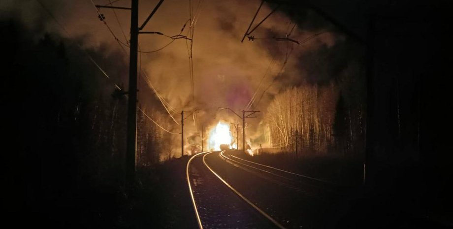 свердловська область пожежа складу з мазутом