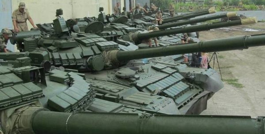 Танки Т-80БВ / Фото пресс-службы Минобороны