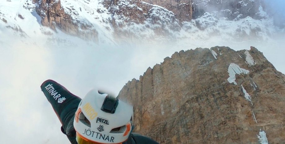 вингсьют, килиманджаро, прыжок с килиманджаро, бейсджампинг