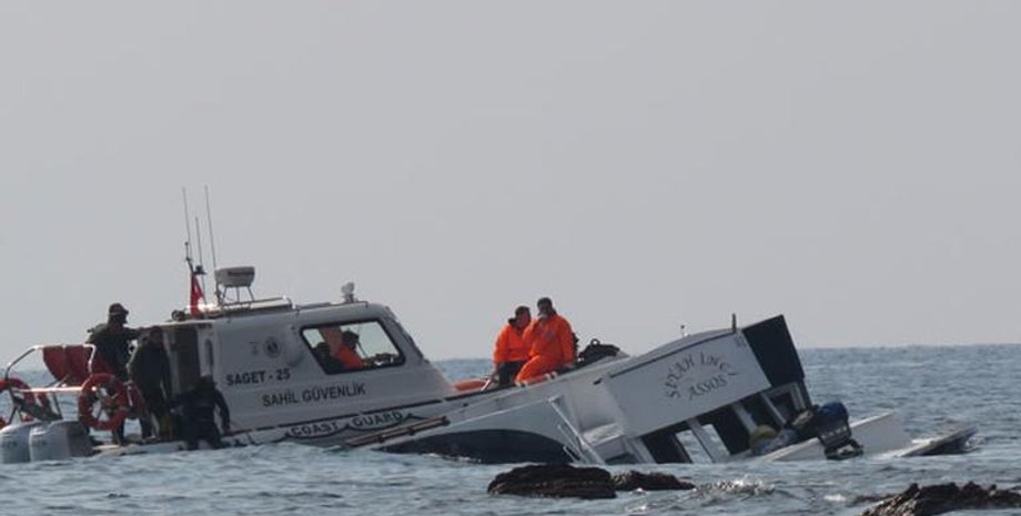 39 мигрантов утонули у берегов Турции / Фото: hurriyet.com.tr