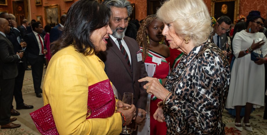 королева камилла, чадха гуриндер