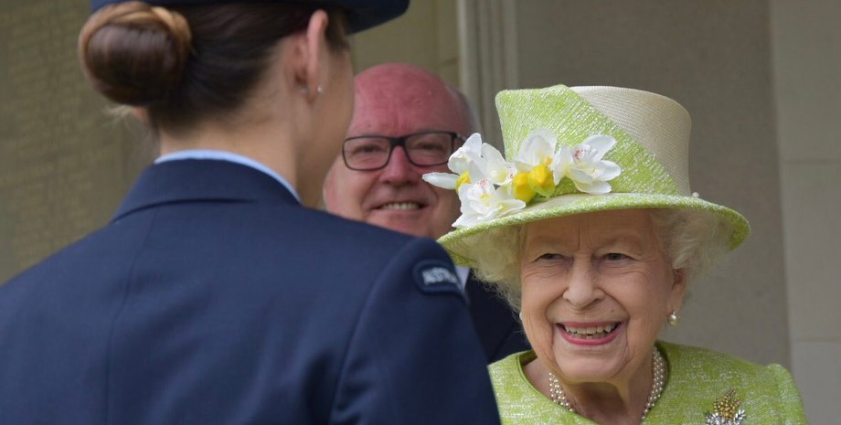 Королева Елизавета II,