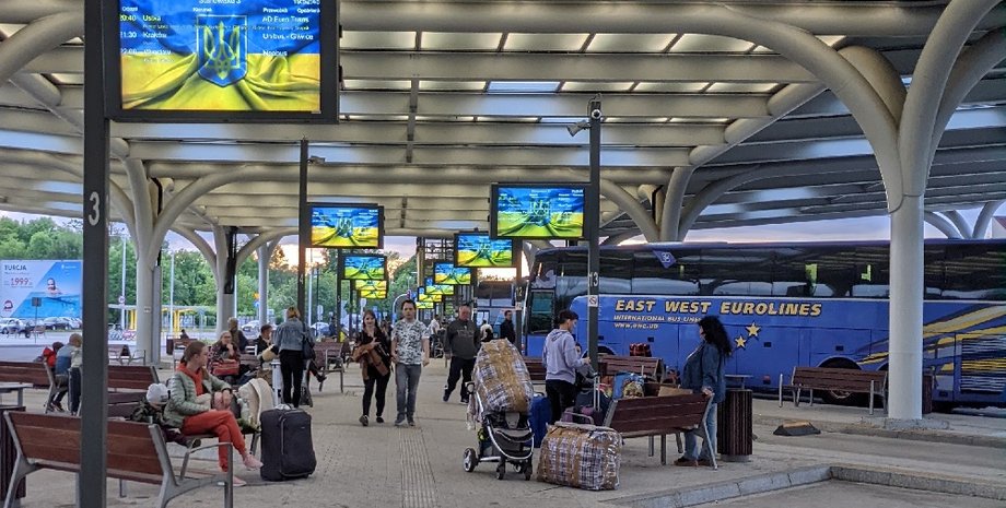 работа в Польше, украинцы в Польше, работа для беженцев, работа в Польше легально, как устроиться на работу в Польше, где искать работу в Польше