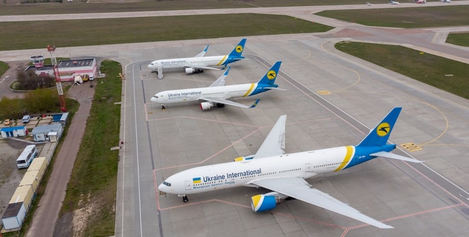 Самолеты, аэропорт, Борисполь, Украина, восстановление авиасообщения, фото