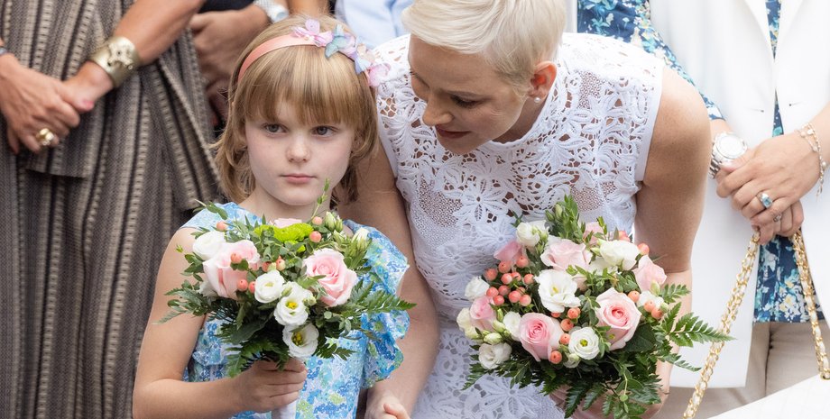 княгиня шарлен, князь альбер, монако, принцесса габриэлла, принц жак, княжество монако, пикник