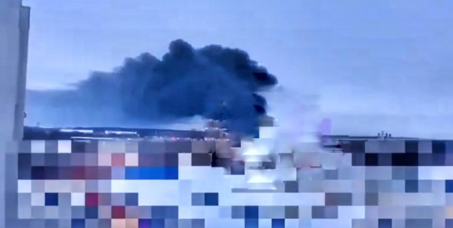 Нафтобаза, Брянська область, пожежа, дим, Росія, атака БПЛА