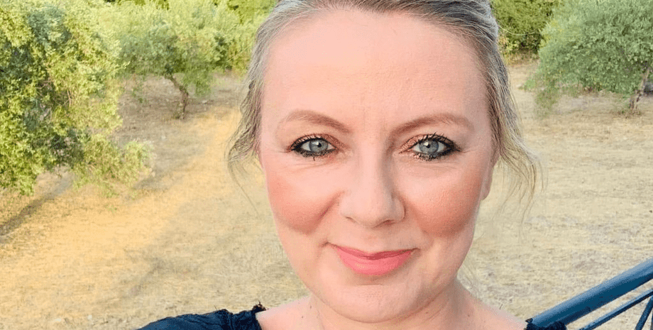 Женщине сделали операцию во время отпуска в Греции, которая изменила ее жизнь