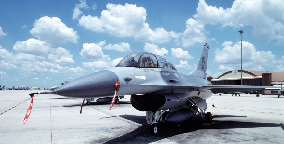 F-16 для ВСУ, поставки самолетов F-16, истребители F-16