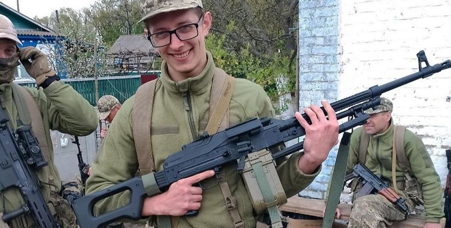 военный, ВСУ, избиение, киев, 32 омбр