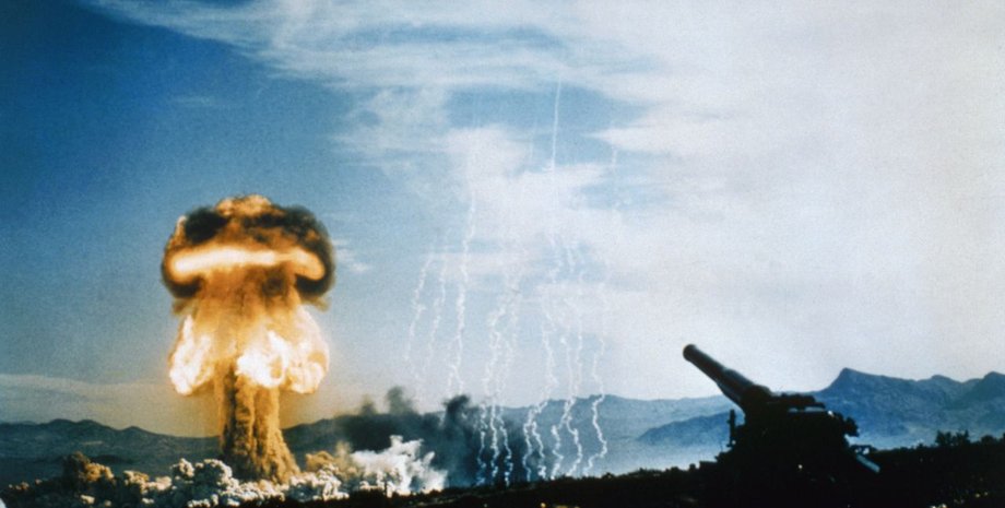 ядерный гриб, ядерная война, ядерная бомба