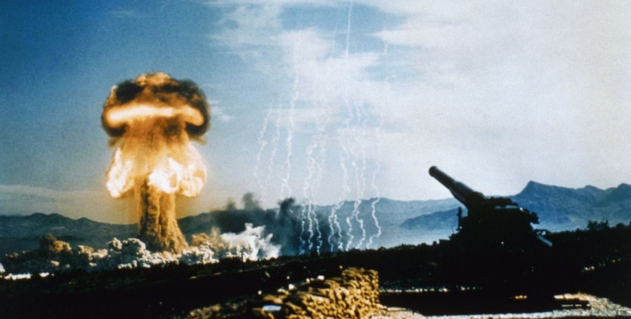 ядерный гриб, ядерная война, ядерная бомба