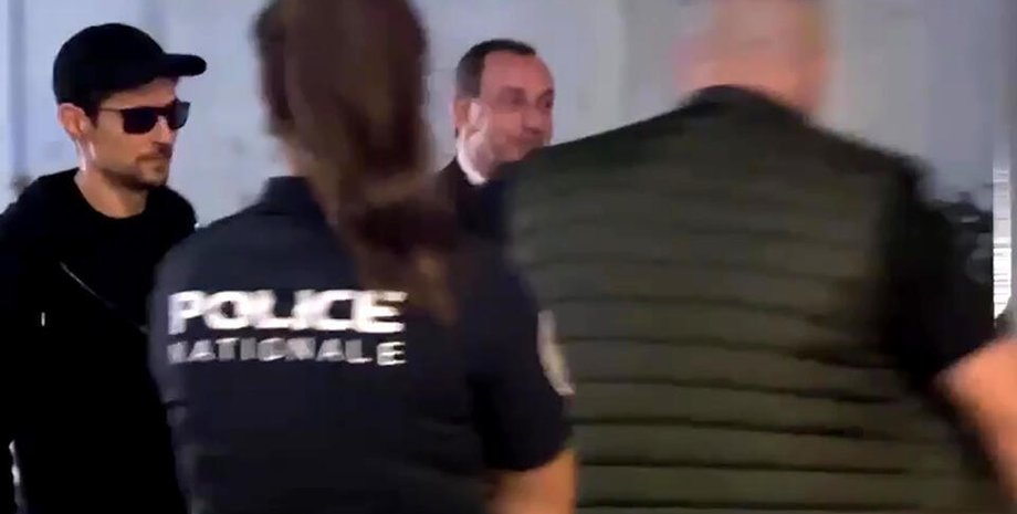 Павел Дуров, полиция, Франция