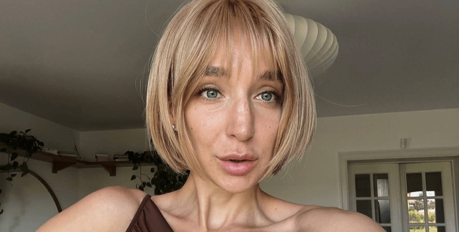 Олену Мандзюк розкритикували через вшанування хвилини мовчання