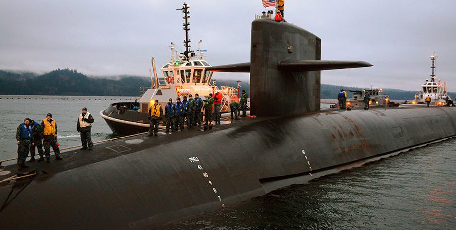Трамп перегоняет атомные подлодки США