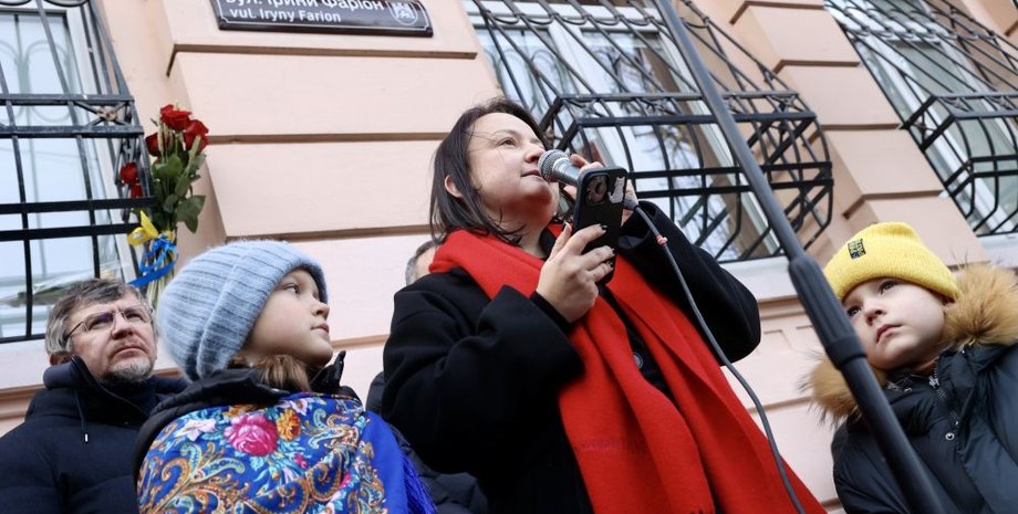 София Семчишин, Львов, внуки Фарион