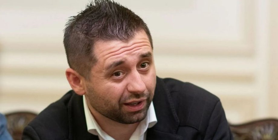 Арахамия, Слуга народа, Арестович, нецензурная лексика, скандал,