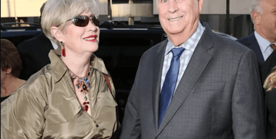 Дружина Брайана Мелінда померла у віці 77 років