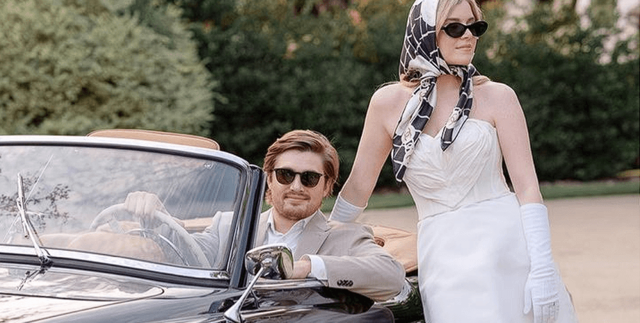 Свадьба века, свадьба Маделайн Броквей, супружеская пара, роскошная свадьба, церемония в Версале,  София Ричи, Маделайн Броквей