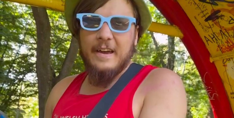 Блогер Валентин, Боса шляпа