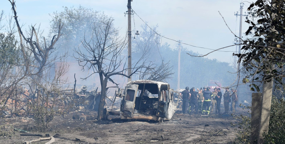 Secondo Kharkiv OTG, l'uso di queste munizioni richiede il vettore appropriato, ...