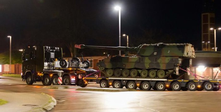 САУ Panzerhaubitze 2000