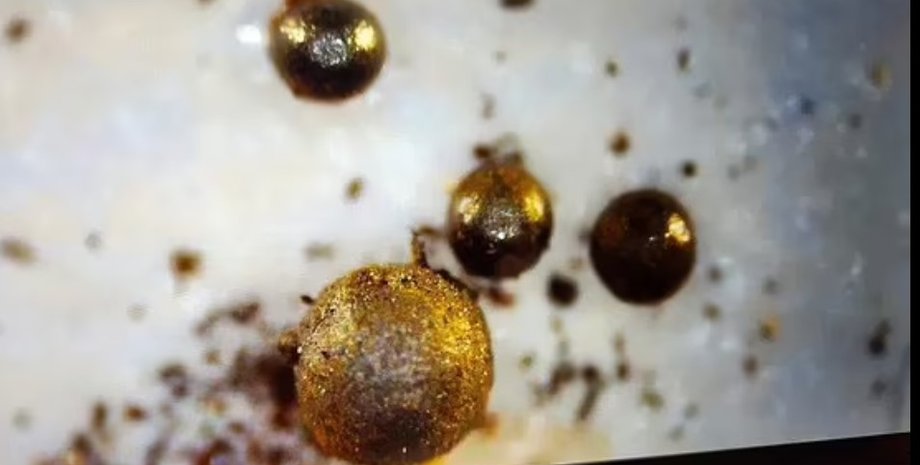 металеві сфери, уламки метеорита