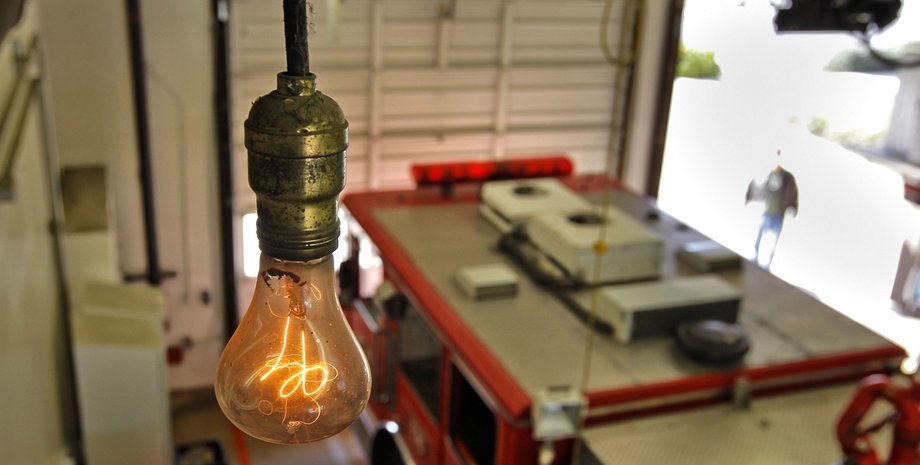 лампочка 125 років лампочка горить 125 років