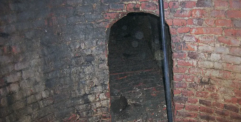 тунель підземелля