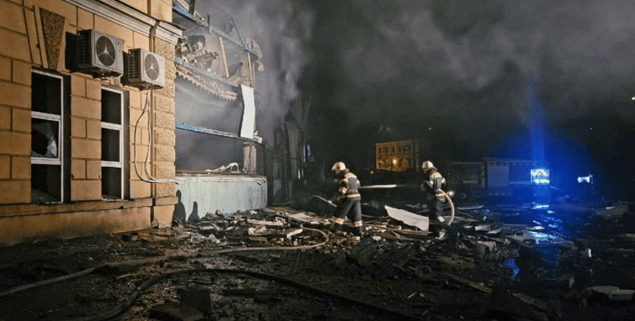 Одесса, спасатели, разрушения, дом, дом