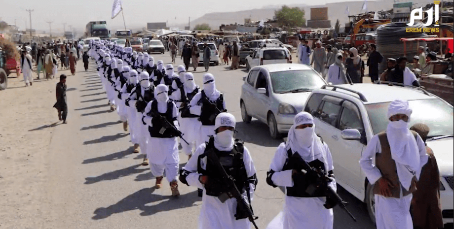 парад талибов
