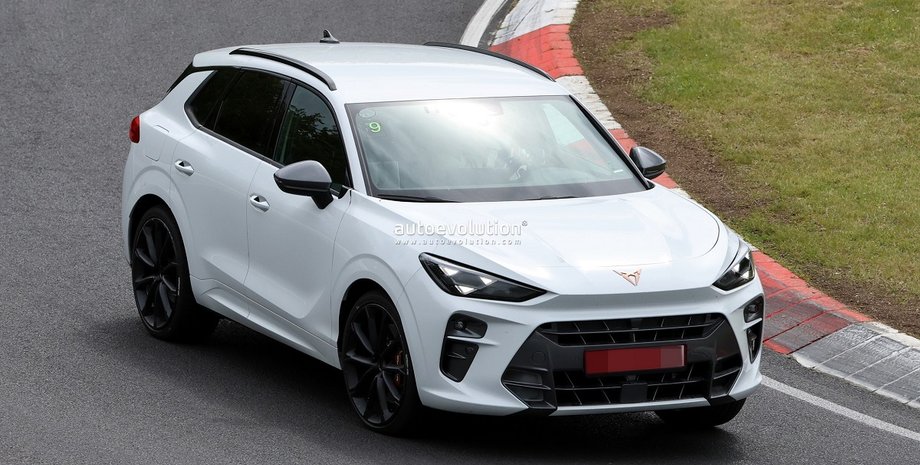 CUPRA тестирует мощный спортивный вариант Terramar