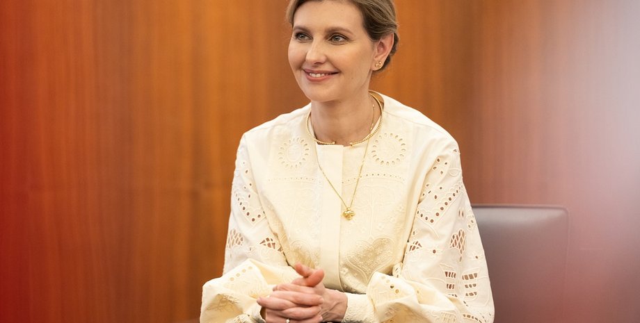 Олена Зеленська, Олена Зеленська Сеул, Олена Зеленська вишиванка