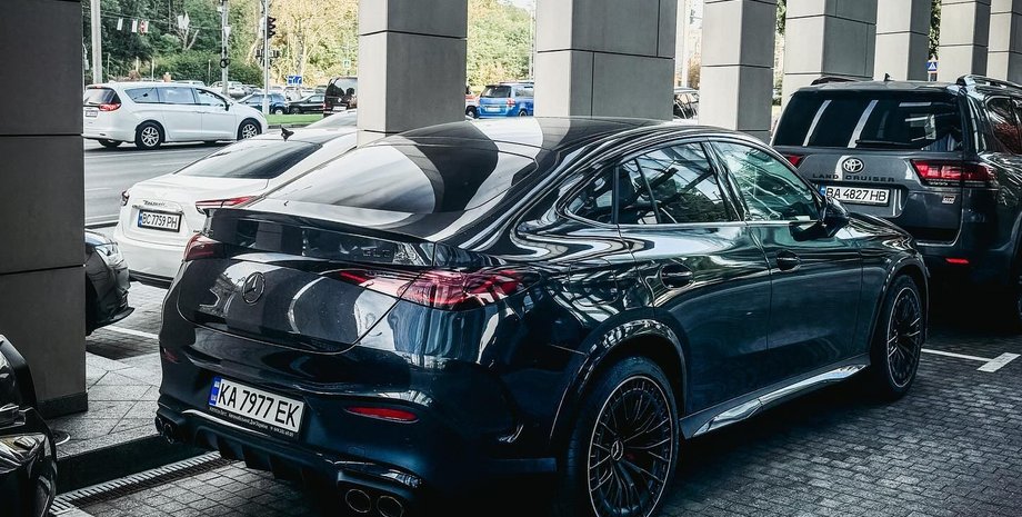 Mercedes-AMG GLC43, Mercedes-AMG GLC43 Coupe, новый Mercedes-AMG GLC43, кроссовер Mercedes, Mercedes-Benz GLC