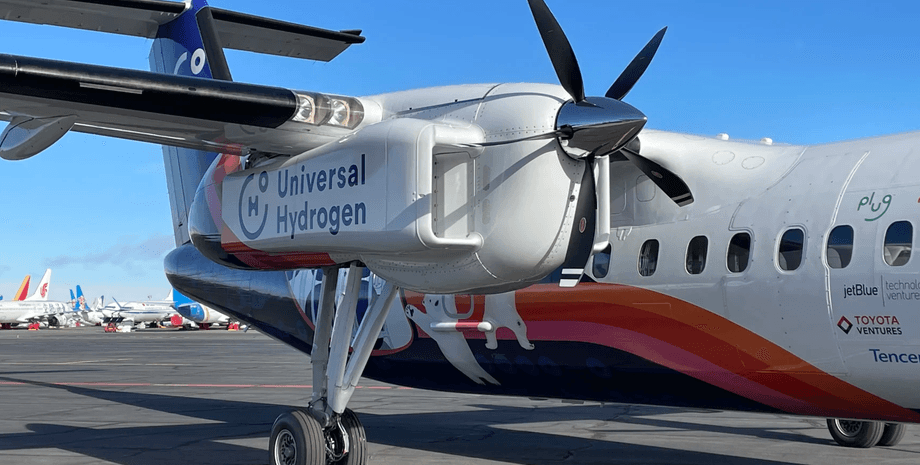 літак, історичний рейс, водневий двигун, Universal Hydrogen