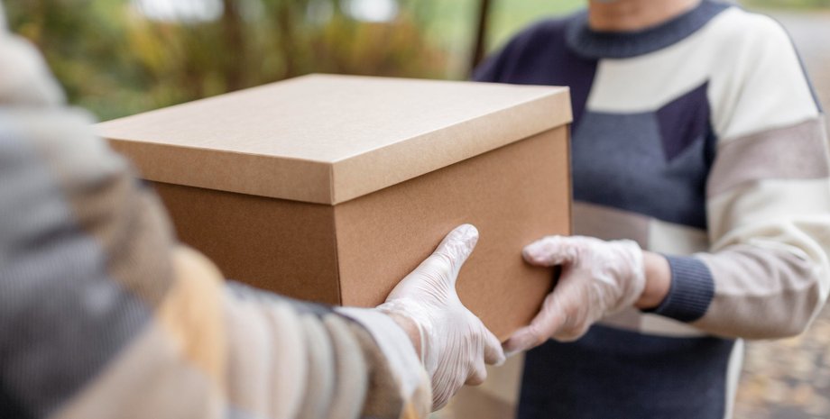 Соседка украла посылку женщины и не возвращает ее владелице: причина поступка удивляет