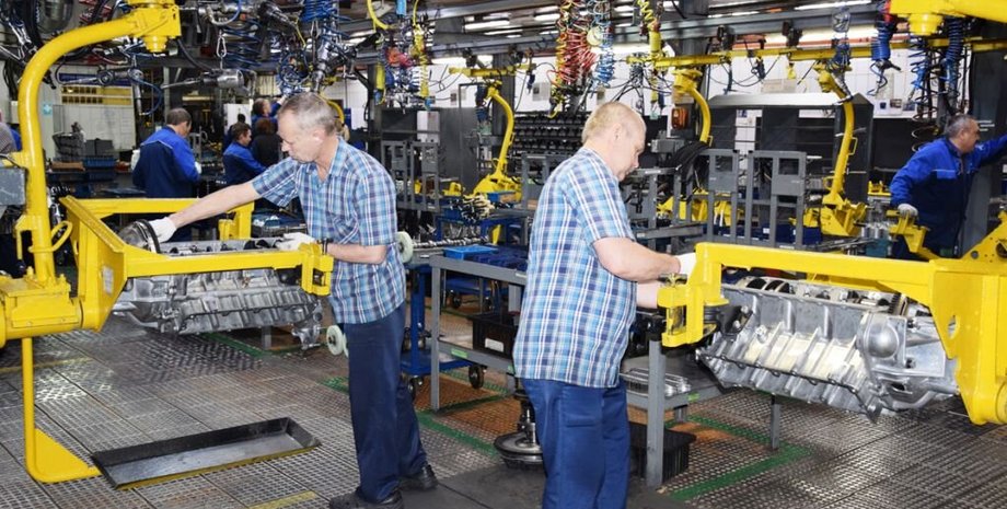 Двигуни ЗМЗ, ЗМЗ-53, ЗМЗ-523, двигун ЗМЗ-523, ЗМЗ-524, автобуси ПАЗ, ПАЗ-3205