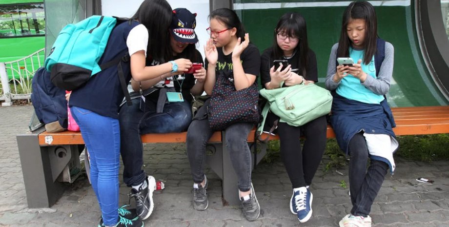 Парламент ухвалив закон про боротьбу з залежністю від соціальних мереж