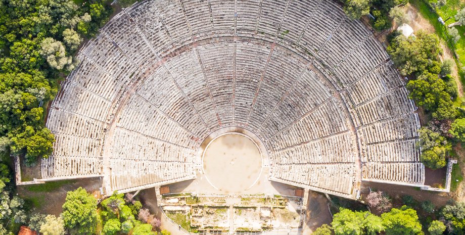 театр, акустика, исследования, Греция, звук, зрители, усиление, слово, известняк, римляне, сооружение, голос, материал, кресла, фильтр, четкость, конструкция, дизайн, эксперимент