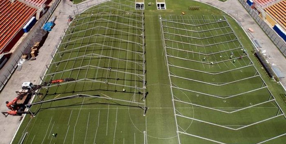 Полевой госпиталь на стадионе "Маракана"/Фото: Al Jazeera