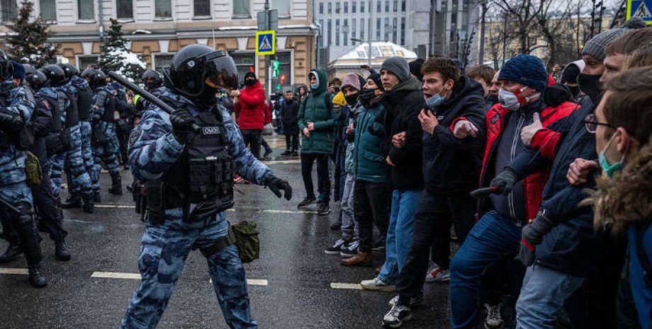 протести молоді у Росії, бунт у Росії