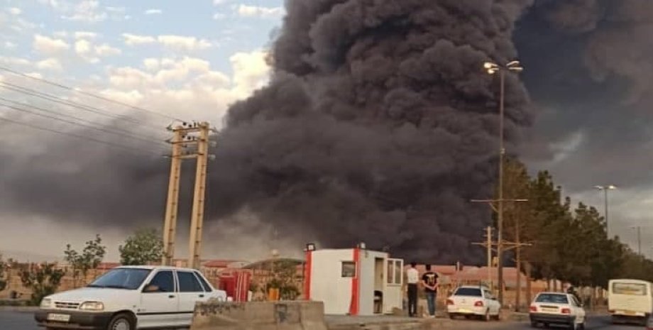 Иран, Нефтехимический завод, Взрыв, Пожарные, Пожар