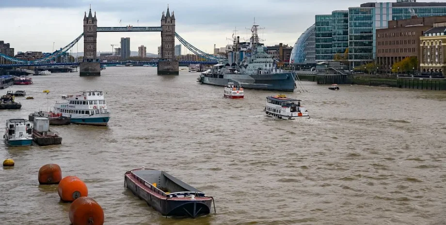 Річка Темза, витік Темзи висох