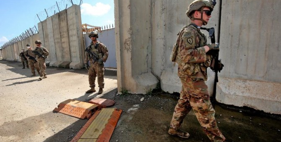 Cinq militaires américains ont été blessés. Le Bagdad officiel ne peut pas reten...