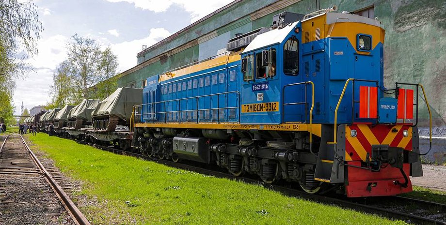 Ешелон танків Т-90М, Уралвагонзавод, постачання озброєнь ЗС РФ