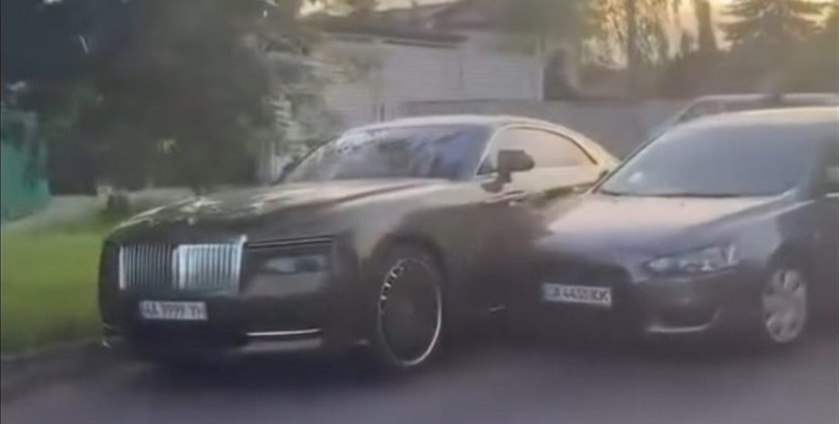 дтп роллс-ройс черкассы, Rolls-Royce Spectre, новый Rolls-Royce Spectre, электромобиль Rolls-Royce