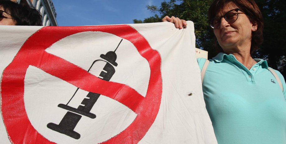 Італія, вакцинація, противниця,