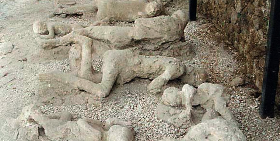 статуї, древні люди, помпеї, археологія, виверження, вулкан, везувій, виверження везувію, древні люди, кам'яні статуї, кам'яні статуї помпеї