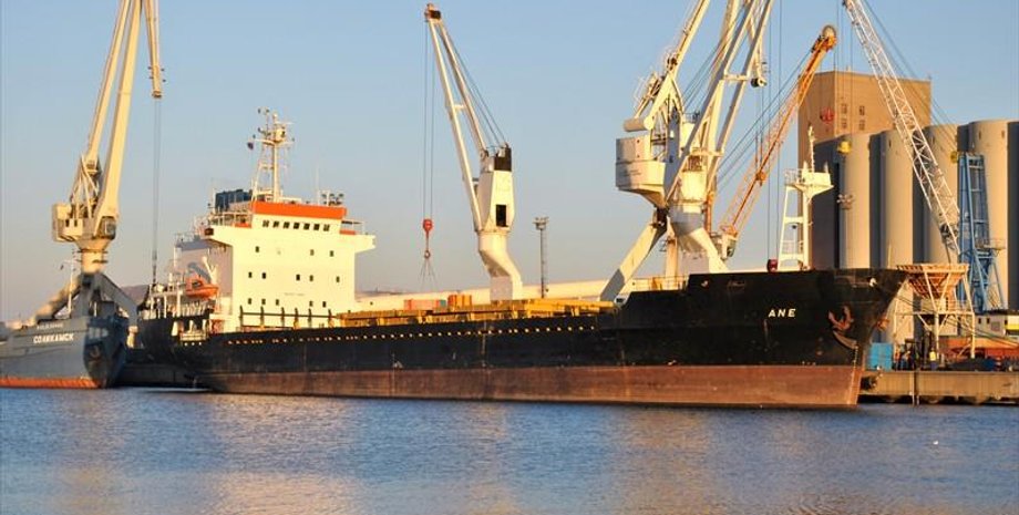 Фото: marinetraffic.com