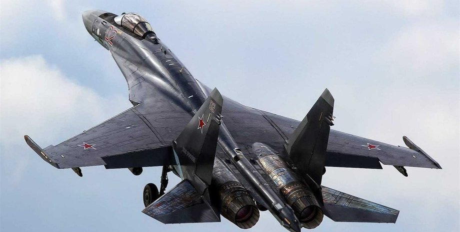 самолет Су-35